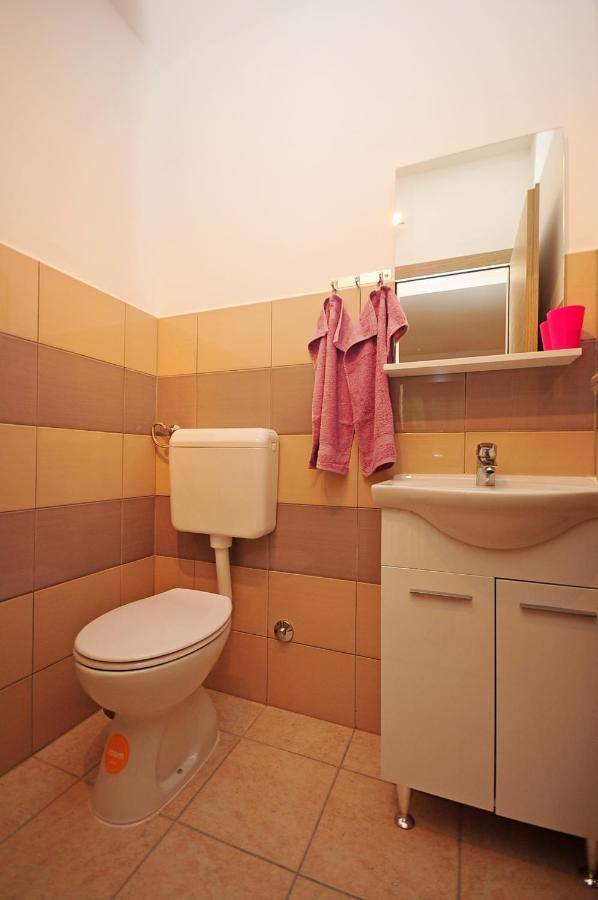 Villa Kuca Za Odmor Maka Kučiće Esterno foto